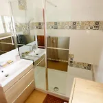 A 200 M De La Plage, 2 Avec Terrasse Vue Mer, Wifi, Climatisation, Parking Prive * La Seyne-sur-Mer
