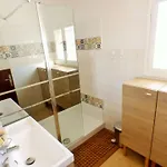 A 200 M De La Plage, 2 Avec Terrasse Vue Mer, Wifi, Climatisation, Parking Prive Appartement La Seyne-sur-Mer