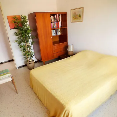 A 200 M De La Plage, 2 Avec Terrasse Vue Mer, Wifi, Climatisation, Parking Prive *