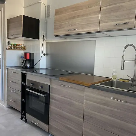 Appartement A 200 M De La Plage, 2 Avec Terrasse Vue Mer, Wifi, Climatisation, Parking Prive